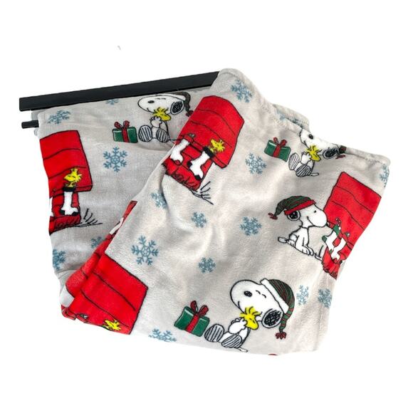 Peanuts Snoopy and Woodstock Christmas Blanket, Gray, 50x70 - Picture 8 of 8